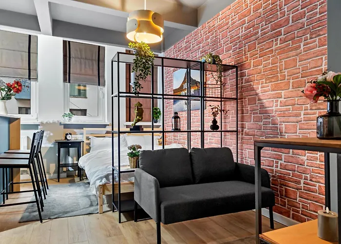 Cute Cozy Nest Old Apartman *