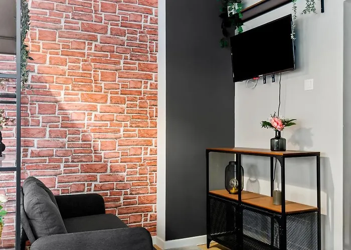 Cute Cozy Nest Old بوخارست