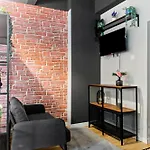 Cute Cozy Nest Old بوخارست