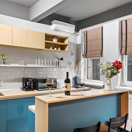 Cute Cozy Nest Old *